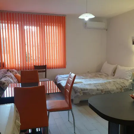 Вселена Apartment Varna