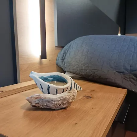вселена Apartment Warna
